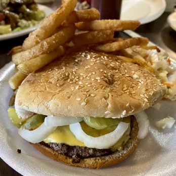 Northgate Soda Shop - Cheeseburger Deluxe Half and Half - Pubs Near Me - Greenville, South Carolina Northgate Soda Shop - Cheeseburger Deluxe Half and Half - Pubs Near Me - Greenville, South Carolina