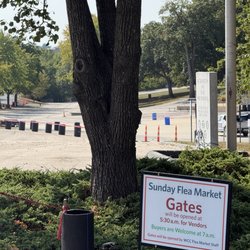 Wentzville Community Club - Flea market area