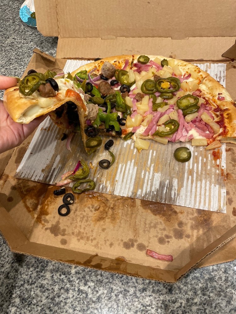 PIZZA HUT Updated August 2024 13 Photos & 43 Reviews 2755 S 99th