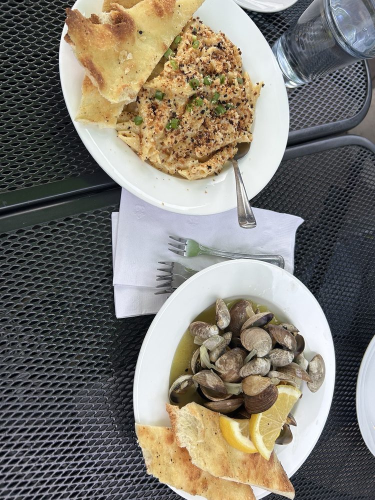 LD's Woodfired Grill