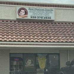 Antojitos Doña Juanita - Front of store