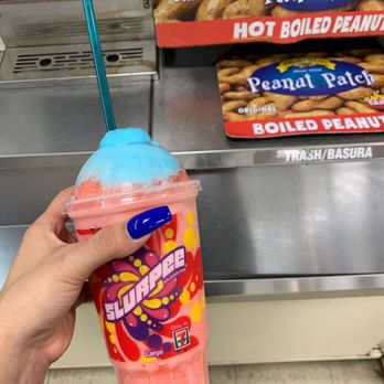 RaceTrac - a hand holding a cup of ice cream - Convenience Stores Near Me - Miami Gardens, Florida RaceTrac - a hand holding a cup of ice cream - Convenience Stores Near Me - Miami Gardens, Florida