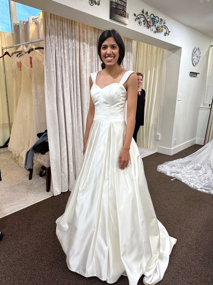 SUNDAY’S BRIDAL Updated August 2024 51 Photos & 67 Reviews 6856 Blvd 26, Richland Hills