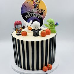 Sugar Dot Bake Shop - Carrot cake - nightmare before Christmas theme