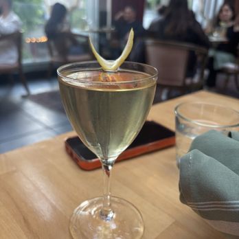 Lonely Siren - Siren song - Cocktail Bars Near Me - Seattle, Washington