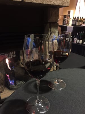 Vine Wine Shop and Lounge by null