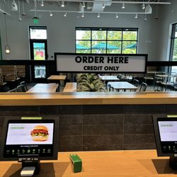 Shake Shack Deerfield - Kiosks