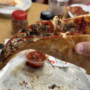 D. Americo's Pizzeria - Pizza Near Me - Bradenton, Florida