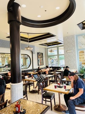 Leone Café by null