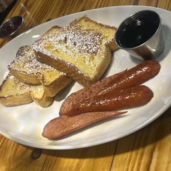 Sweet Ps - French toast with turkey sausage - Cocktail Bars Near Me - Richmond, Virginia Sweet Ps - French toast with turkey sausage - Cocktail Bars Near Me - Richmond, Virginia