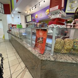 C's Candy Apples and Sweet Treats - Inside Chesapeake Square Mall food court