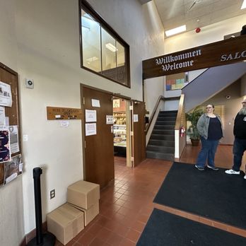 Hess Bakery & Deli - Lobby - Bakeries Near Me - Lakewood, Washington