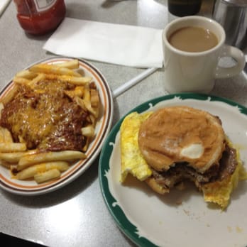 Green Lantern - Chili cheese fries and a double goopie with egg. Good lord. - Diners Near Me - Toledo, Ohio