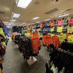 Five Star Workwear - Wide variety in workwear and safety clothing!