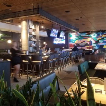 Earls Kitchen + Bar - Canadian (New) Near Me - Burnaby, British Columbia Earls Kitchen + Bar - Canadian (New) Near Me - Burnaby, British Columbia