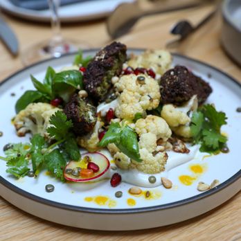 Lamaro's Hotel - Restaurants Near Me - South Melbourne, VIC