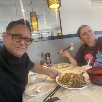 Classic Chinese Restaurant - Trying more of their delicious food - Seafood Near Me - Laguna Hills, California