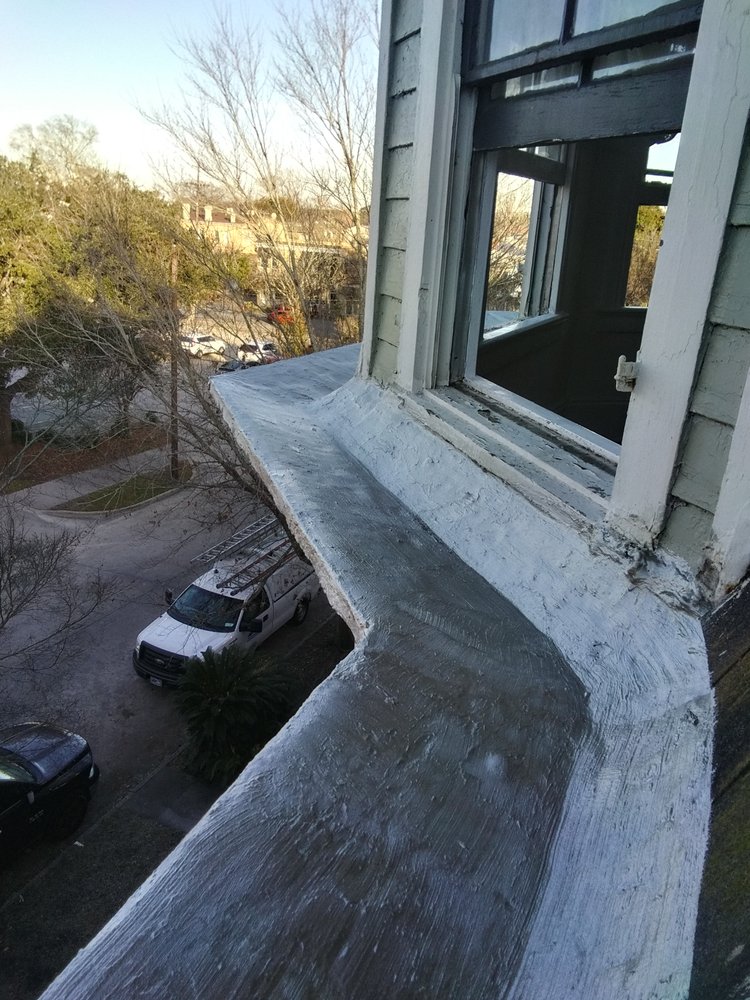 Slide of Roy's Roof Repair