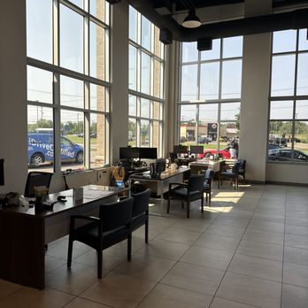 Certified AutoBrokers - Inside showroom - Used Car Dealers Near Me - Grand Island, New York Certified AutoBrokers - Inside showroom - Used Car Dealers Near Me - Grand Island, New York