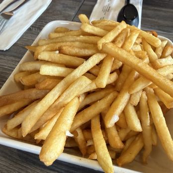 Pho Hue Oi - Garlic fries - Vietnamese Near Me - Redondo Beach, California Pho Hue Oi - Garlic fries - Vietnamese Near Me - Redondo Beach, California
