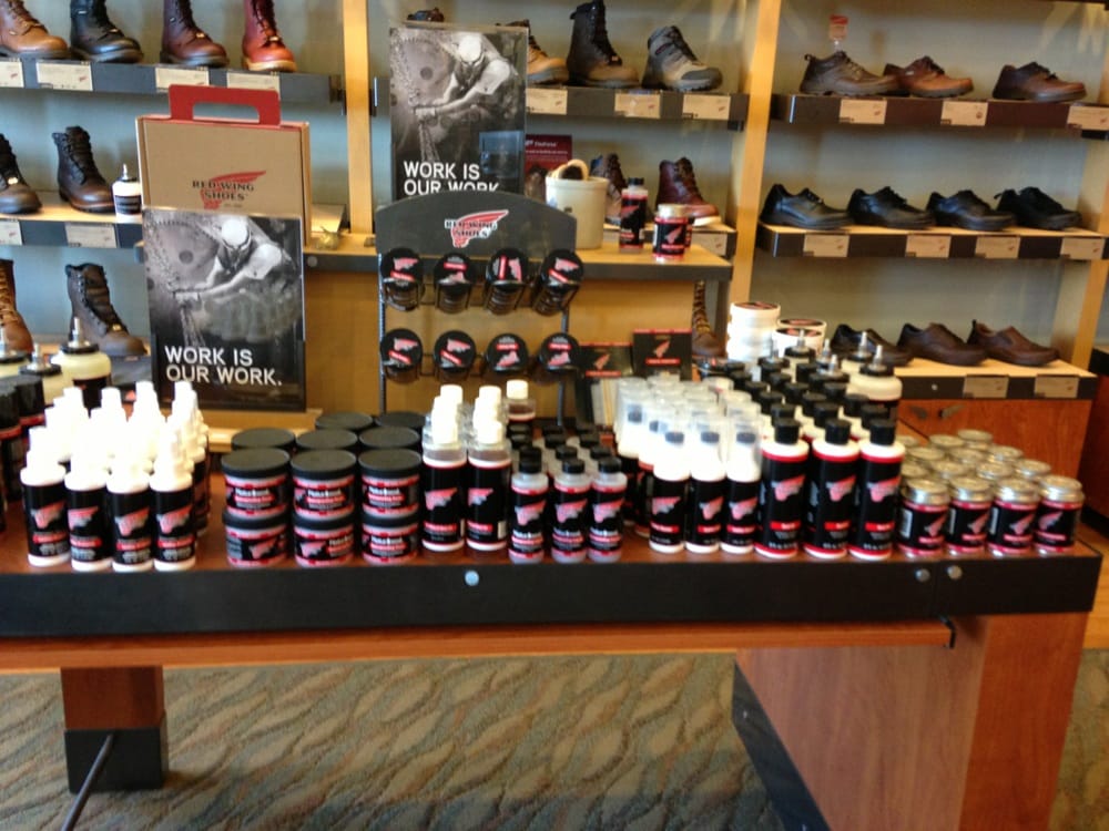 RED WING SHOE STORE Updated April 2024 21A Universal Blvd, Warwick