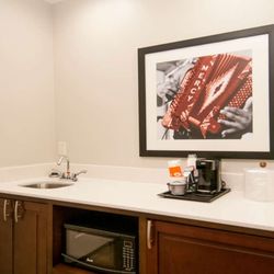 Hampton Inn Opelousas - Guest room