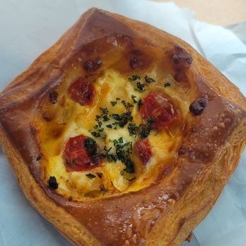 Paris Baguette - Boursin garlic cheese quiche - Bakeries Near Me - Jacksonville, Florida Paris Baguette - Boursin garlic cheese quiche - Bakeries Near Me - Jacksonville, Florida