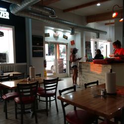 Seabeck Pizza - Just a good old fashioned pizza shop