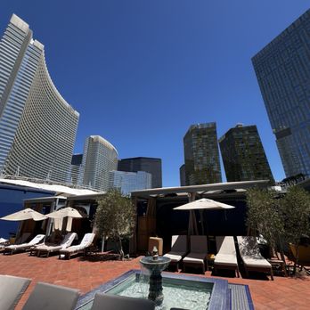 The Reserve at Park MGM - Pool - Hotels Near Me - Las Vegas, Nevada