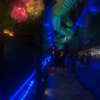 ViV - Nice hallway - Thai Near Me - New York, New York ViV - Nice hallway - Thai Near Me - New York, New York