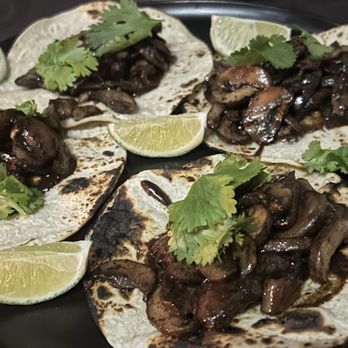 The Fyc Nyc - Mushroom tacos - Comfort Food Near Me - New York, New York The Fyc Nyc - Mushroom tacos - Comfort Food Near Me - New York, New York