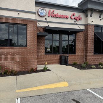 Vietnam Cafe - Exterior - plenty of parking - Vietnamese Near Me - Overland Park, Kansas Vietnam Cafe - Exterior - plenty of parking - Vietnamese Near Me - Overland Park, Kansas