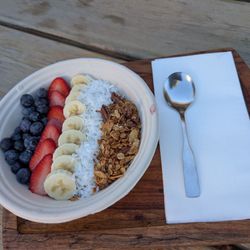 Acai bowl