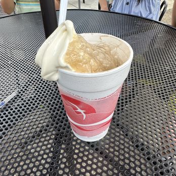Difiore's Ice Cream Delite - Ice Cream & Frozen Yogurt Near Me - Pittsburgh, Pennsylvania