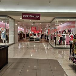 Pink Browny - The front entrance