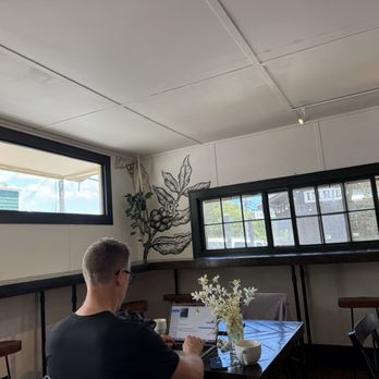 Espresso Mafia - Indoor seating - Coffee & Tea Near Me - Makawao, Hawaii Espresso Mafia - Indoor seating - Coffee & Tea Near Me - Makawao, Hawaii
