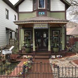 Glenwood Springs Bed And Breakfast - Front of house!
Spring is in the Air!