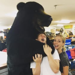 Farm-Way - Vermont Gear - Giant bear ahhh!