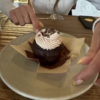 Little Saint - Cupcake dessert - Vegan Near Me - Healdsburg, California