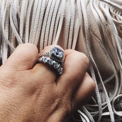 Jared Galleria of Jewelry - So happy with all our our experiences regarding my wedding band at Jared! From initial purchase to maintenance, perfect.