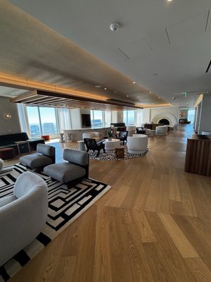 US Bank Tower by null