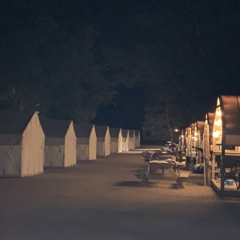 Son's Blue River Camp - Luxury glamping. There are trailers with toilets and showers around back. - Rafting/Kayaking Near Me - Kingsbury, Texas Son's Blue River Camp - Luxury glamping. There are trailers with toilets and showers around back. - Rafting/Kayaking Near Me - Kingsbury, Texas