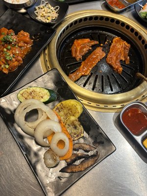 Gogi Yogi by null