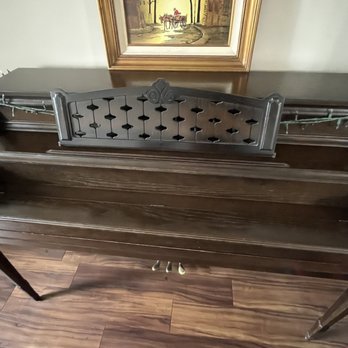 Denise's Pro Cleaning Service - Old piano sparkling like new - Home Cleaning Near Me - Baldwin Park, California Denise's Pro Cleaning Service - Old piano sparkling like new - Home Cleaning Near Me - Baldwin Park, California