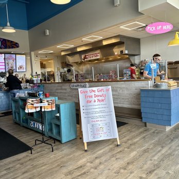 Duck Donuts - Entrance and seating area - Donuts Near Me - Latham, New York