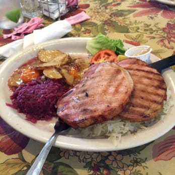 Altdorf Biergarten - German Near Me - Fredericksburg, Texas