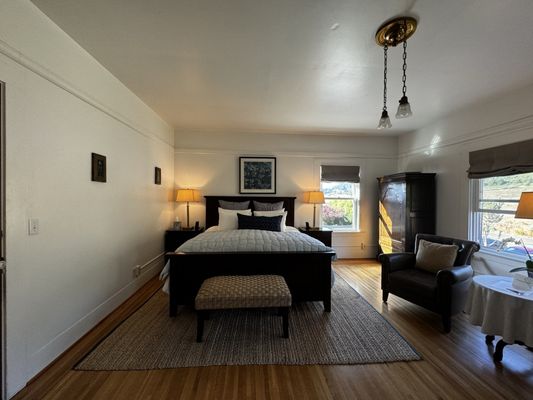 Harbor House Inn by null