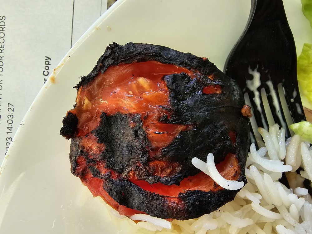 Greens and Grill - Photo 3