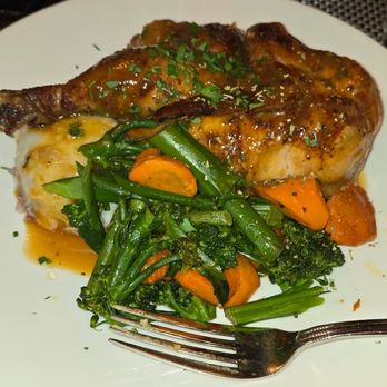 Roanoke - green circle rotisserie chicken - Cocktail Bars Near Me - Chicago, Illinois