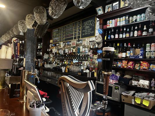 Crown & Anchor English Pub by null